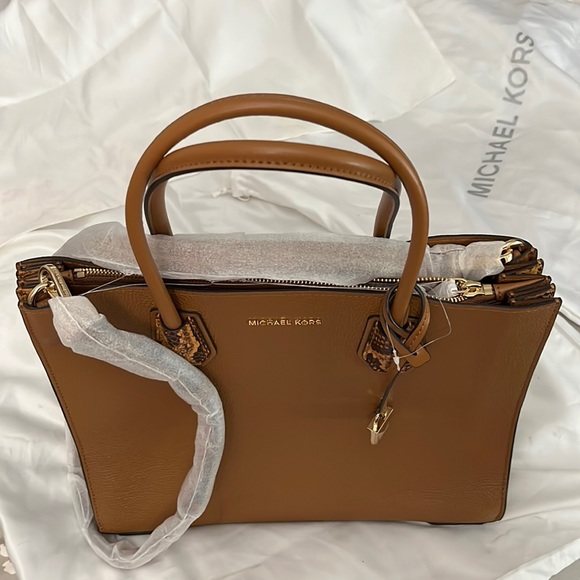 New MK brown leather handbag satchel with long strap 风琴包 - Picture 2 of 8